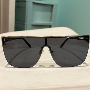 QUAY sunglasses